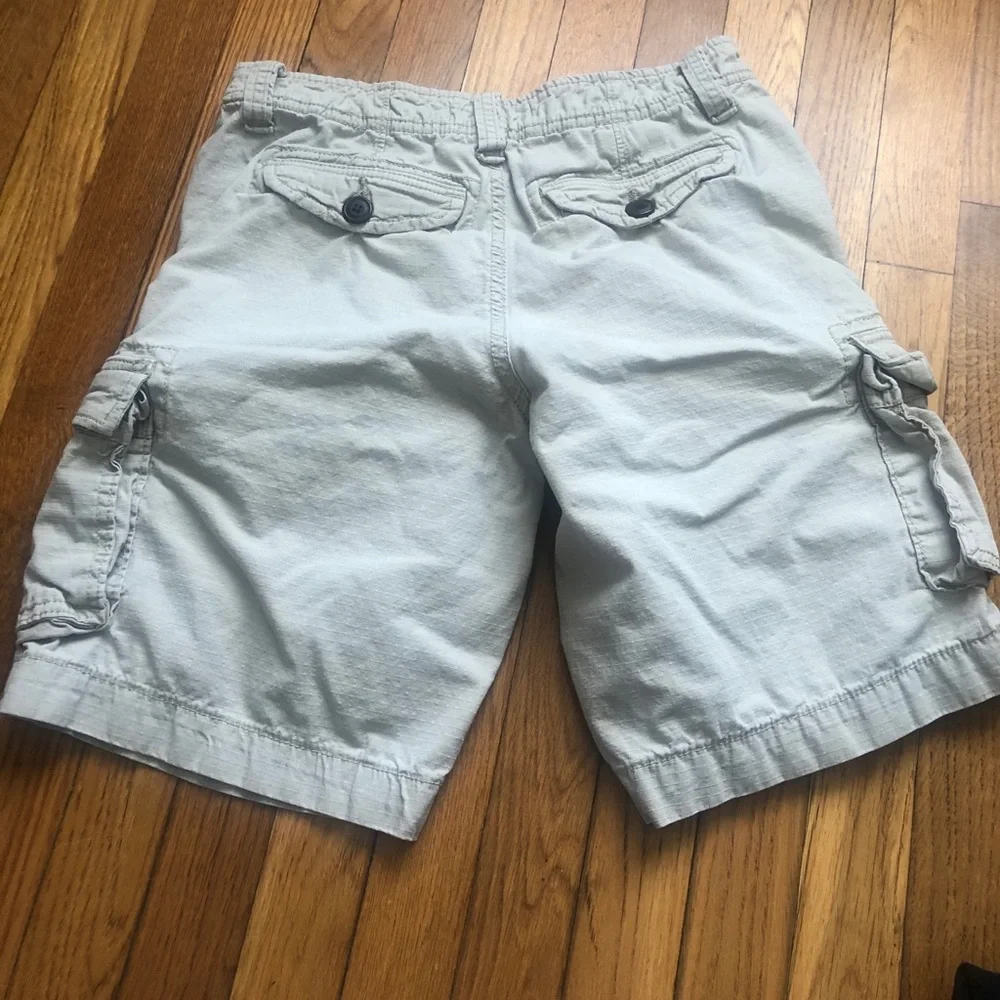 Men’s Aeropostale Cream Stretch Cargo Shorts - Picture 2 of 6